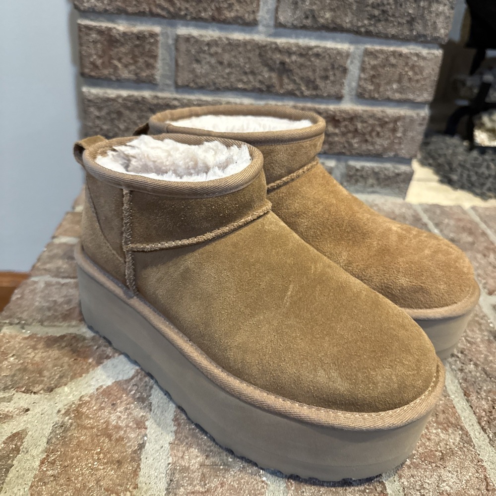UGG Classic Ultra Mini Platform Boots Chestnut Winter Boots Women FLAW Size 6&7